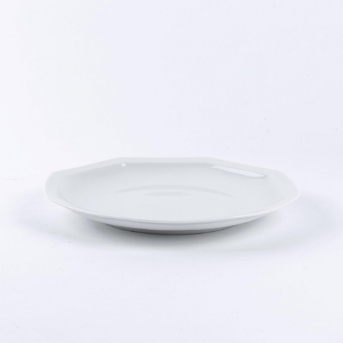 L'assiette en porcelaine blanche éco-responsable