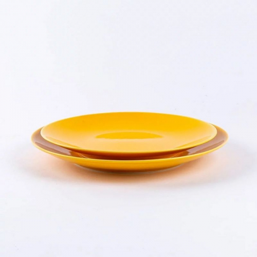 La petite assiette porcelaine jaune